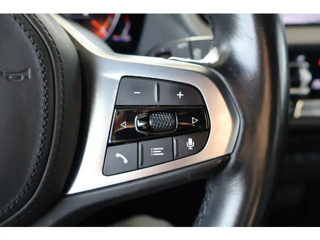 BMW 1 Serie 118i Executive Edition 2020 Benzine 14