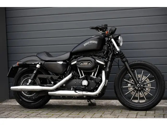 Harley-Davidson Sportster XL 883 Iron 2014 Benzine 2