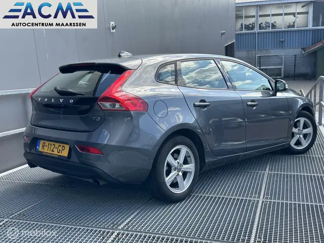 Volvo V40 1.6 T3 2013 Benzine 2
