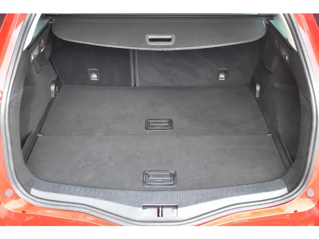 Renault Mégane Estate TCe 140 EDC Techno 2023 Benzine 12