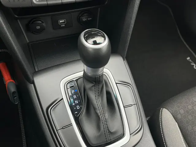 Hyundai Kona 1.6 GDI HEV Comfort 2020 Hybride Benzine 14