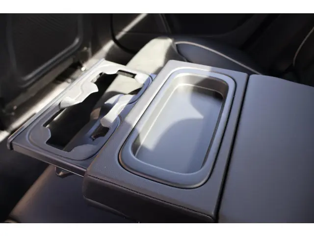 Volvo S90 2.0 B4 R-Design 2022 Benzine 23