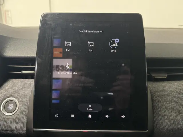 Renault Clio 1.0 TCe 90 GPF techno 2023 Benzine 33