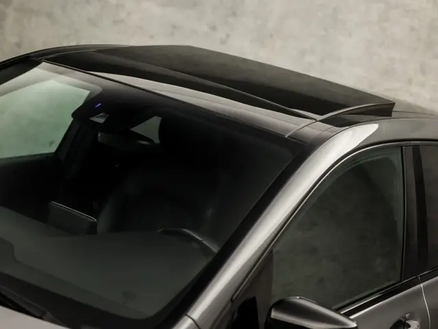 Mercedes-Benz B-Klasse 200 AMG Sport 2013 Benzine 34