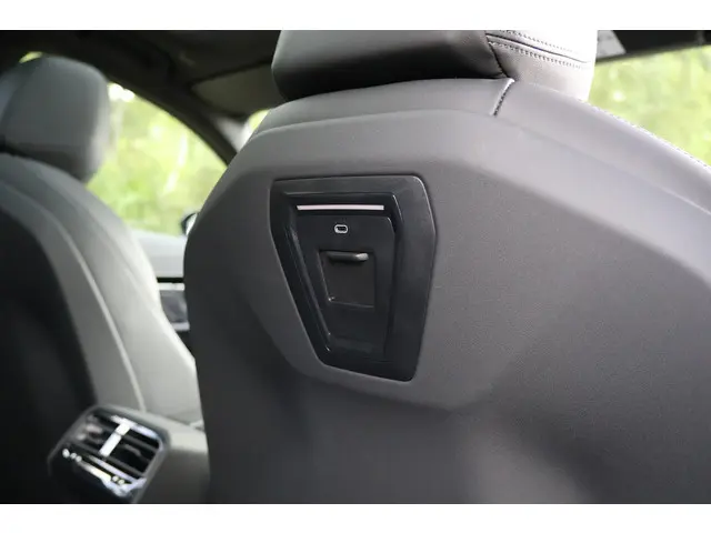 BMW 5 Serie Touring 540d xDrive 2024 Diesel 25