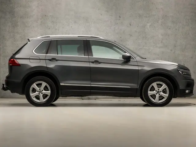 Volkswagen Tiguan 2.0 TSI 4Motion Highline 2019 Benzine 4