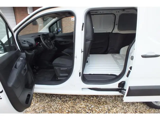 Opel Combo 1.6D L2H1 Edition 2019 Diesel 11