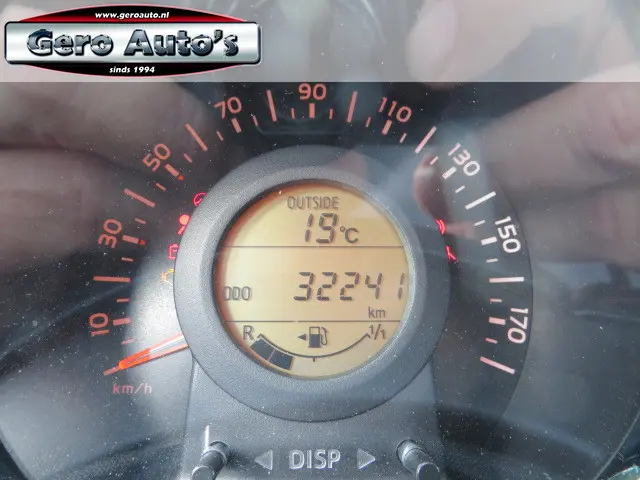 Toyota Aygo 1.0 VVT-i x-fun nl auto 5 drs 2018 Benzine 4