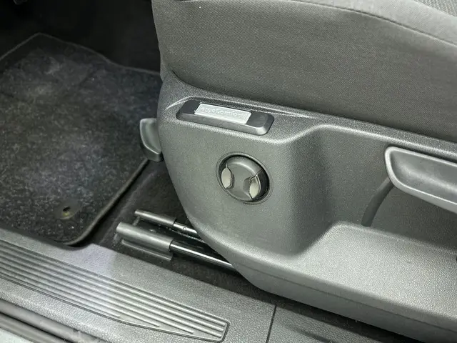 Volkswagen Caddy Cargo Maxi 2.0 TDI Style 2023 Diesel 22