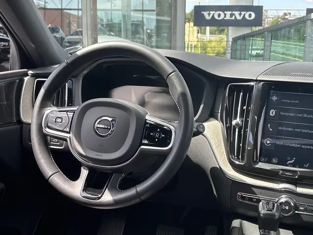 Volvo XC60 2.0 T4 Inscription 2019 Benzine 2