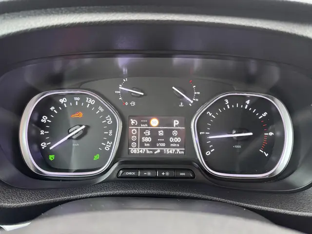 Opel Vivaro 2.0 CDTI L3H1 DC Innovation 2020 Diesel 8