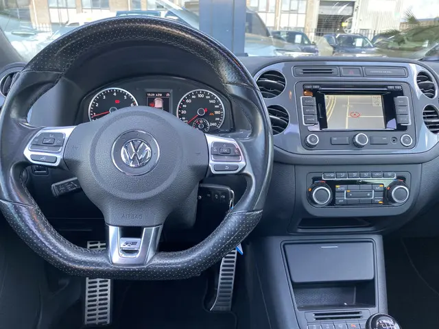 Volkswagen Tiguan 1.4 TSI R-Line Edition 2015 Benzine 14
