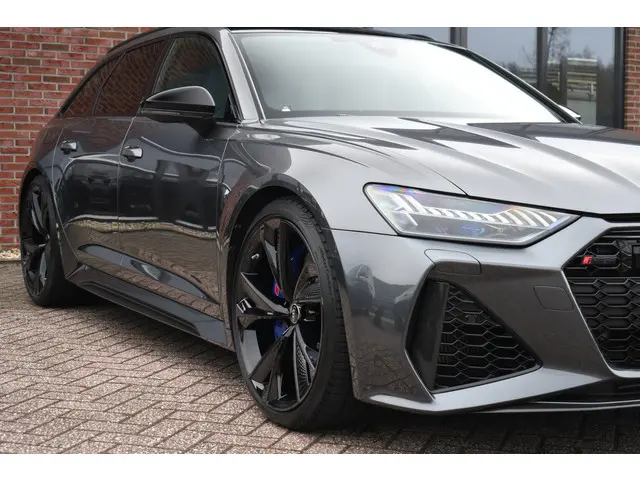 Audi RS6 Avant 4.0 TFSI quattro 2022 Benzine 33