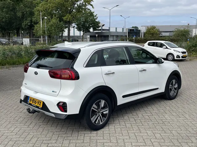 Kia Niro 1.6 GDi Hybrid DynamicLine 2020 Hybride Benzine 8