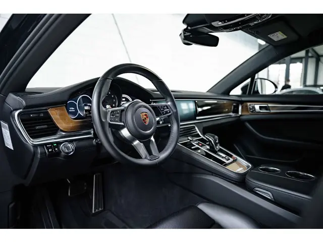 Porsche Panamera Sport Turismo 2.9 4S 2018 Benzine 19