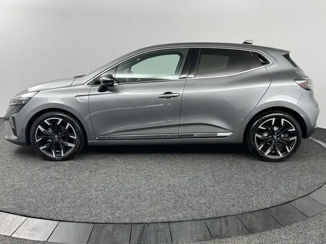 Renault Clio 1.0 TCe 90 GPF techno 2024 Benzine 13