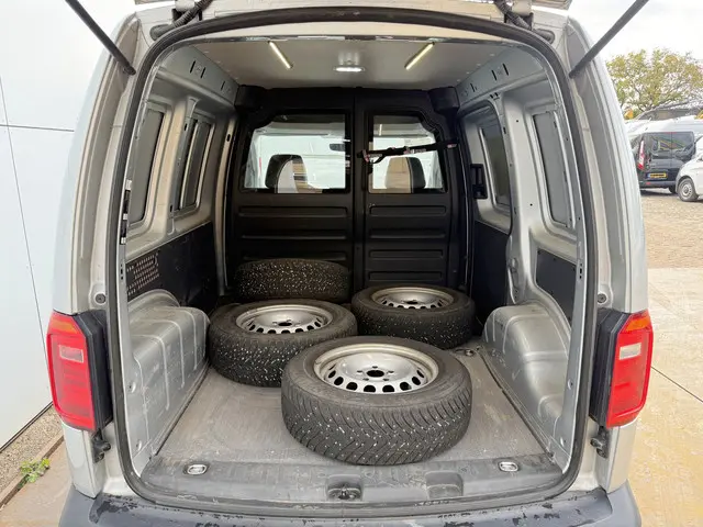 Volkswagen Caddy 1.4 TGI 2019 CNG 12