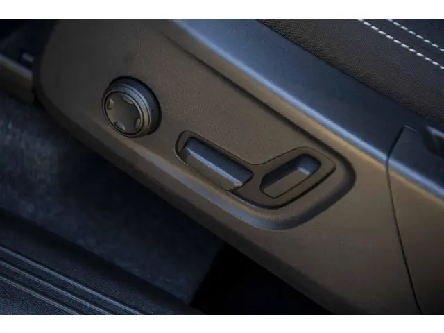 Volvo XC40 2.0 B4 Plus Dark 2024 Benzine 7