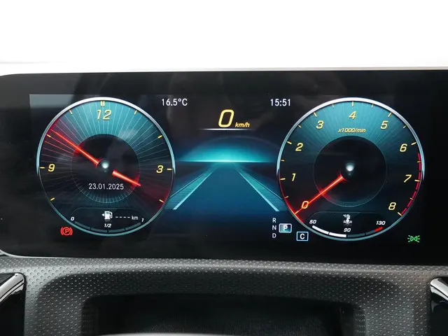 Mercedes-Benz A-Klasse 250 Premium Plus 2019 Benzine 14