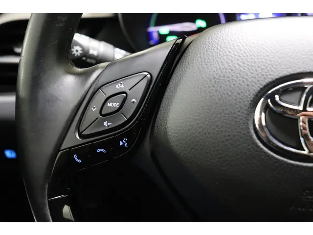 Toyota C-HR 1.8 Hybrid Style, 2019 Hybride Benzine 22