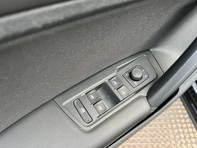 Volkswagen Tiguan 1.5 TSI Elegance 2021 Benzine 21