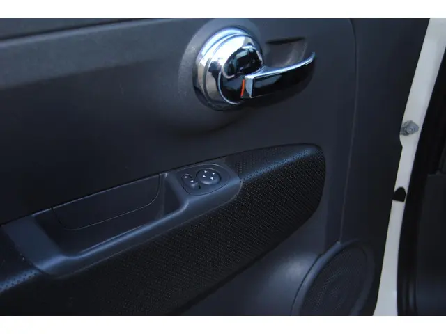 Fiat 500C 0.9 TwinAir Turbo Lounge 2014 Benzine 21