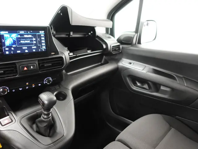 Peugeot Partner 1.5 L2 2023 Diesel 17