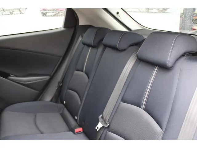 Mazda 2 1.5 Skyactiv-G Luxury 2020 Benzine 12