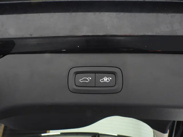 Lynk & Co 01 1.5 PHEV BlackLine 2023 Hybride Benzine 35