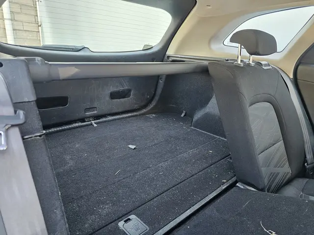 Kia cee'd Sportswagon 1.6 GDI First Edition 2016 Benzine 26