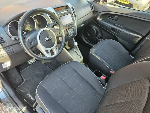 Kia Venga 1.6 CVVT World Cup Edition 2014 Benzine 10