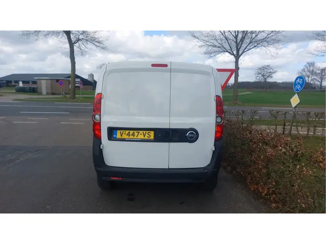 Opel Combo 1.6 CDTi L2H1 Edition MARGE 2019 Diesel 8