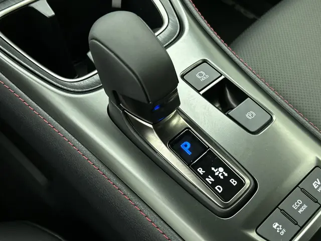 Lexus LBX Elegant 2WD 2024 Hybride Benzine 10