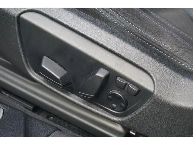 BMW 1 Serie M135i xDrive 2020 Benzine 19