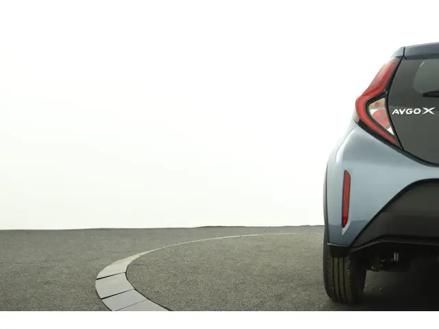 Toyota Aygo X 1.0 VVT-i MT Play 2024 Benzine 39