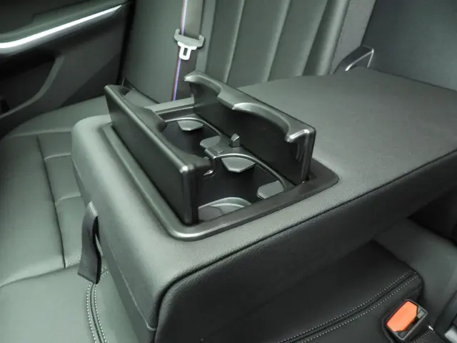 BMW 3 Serie Touring 330e 2025 Hybride Benzine 37