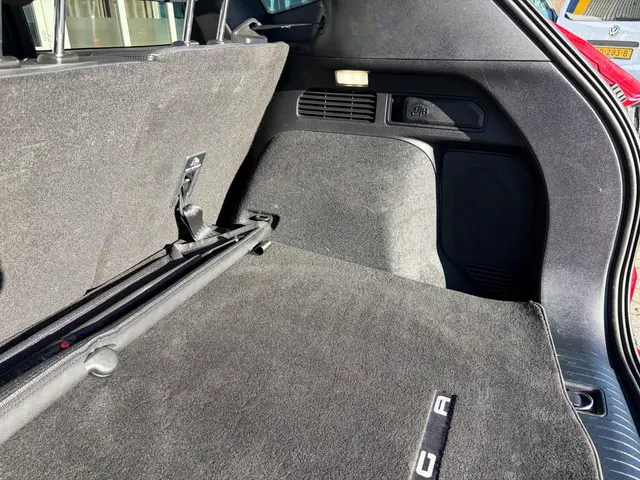 Ford Kuga 2.5 PHEV ST-Line X 2022 Hybride Benzine 53