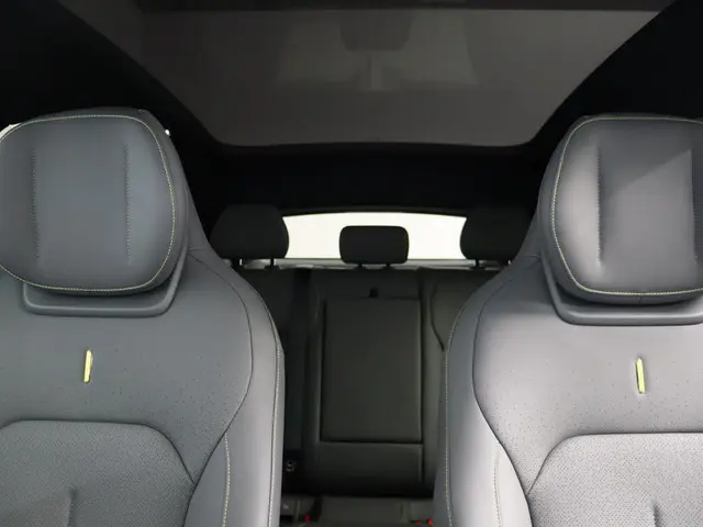Lynk & Co 02 More 66 kWh 2025 Elektrisch 11