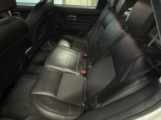 Land Rover Discovery Sport 2.0 TD4 HSE 2018 Diesel 21