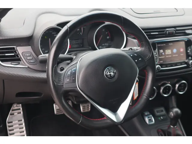 Alfa Romeo Giulietta 3