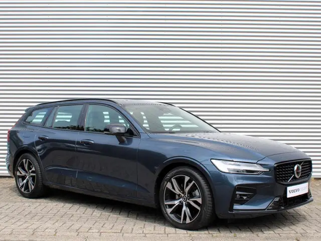 Volvo V60 2.0 B3 Plus Dark 2023 Benzine 3