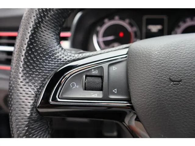 Škoda Scala 1.5 Sport Business 2020 Benzine 25