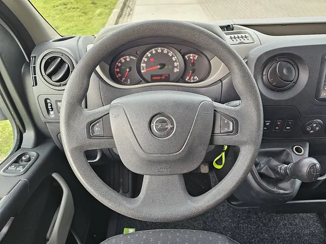 Opel Movano 2.3 2016 Diesel 11