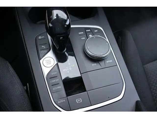 BMW 1 Serie 118i Executive Edition 2019 Benzine 5
