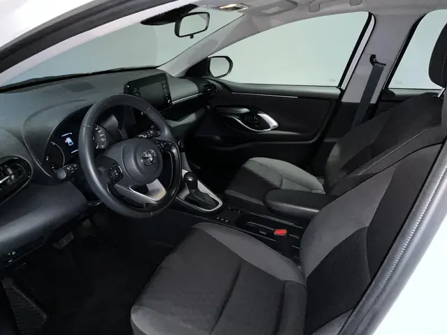 Toyota Yaris 1.5 Hybrid Active 2023 Hybride Benzine 14