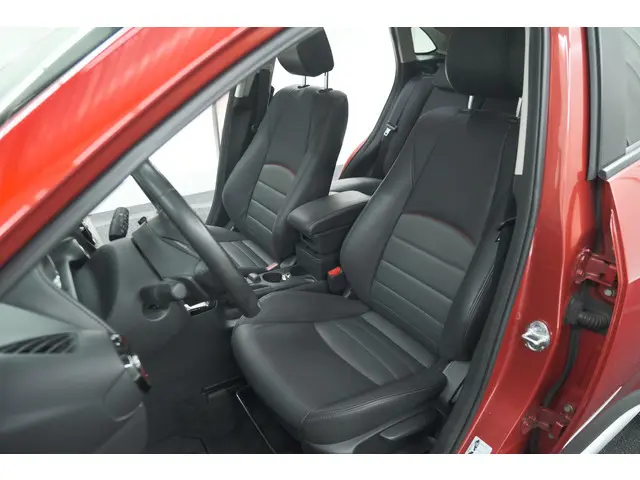 Mazda CX-3 2.0 SkyActiv-G 150 GT-M 4WD 2016 Benzine 34