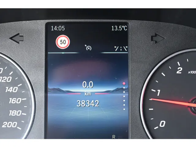 Mercedes-Benz Sprinter 317 CDI L2H2 Pro 2024 Diesel 19