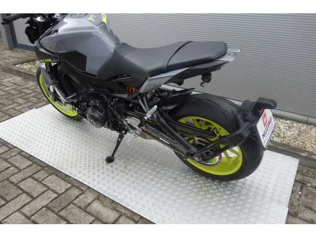 Yamaha MT 09 ABS 2017 Benzine 16