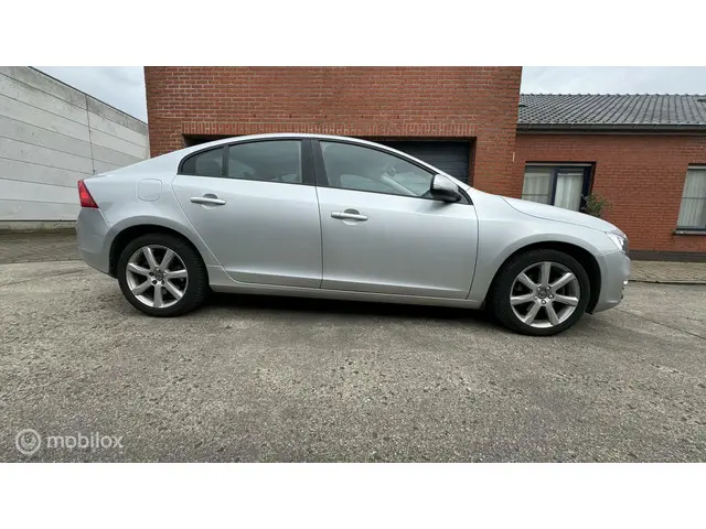 Volvo S60 Diesel Automaat Euro 6b 2016 Diesel 4