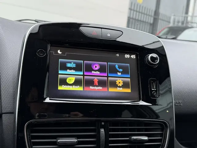 Renault Clio Estate 0.9 TCe Limited 2020 Benzine 29